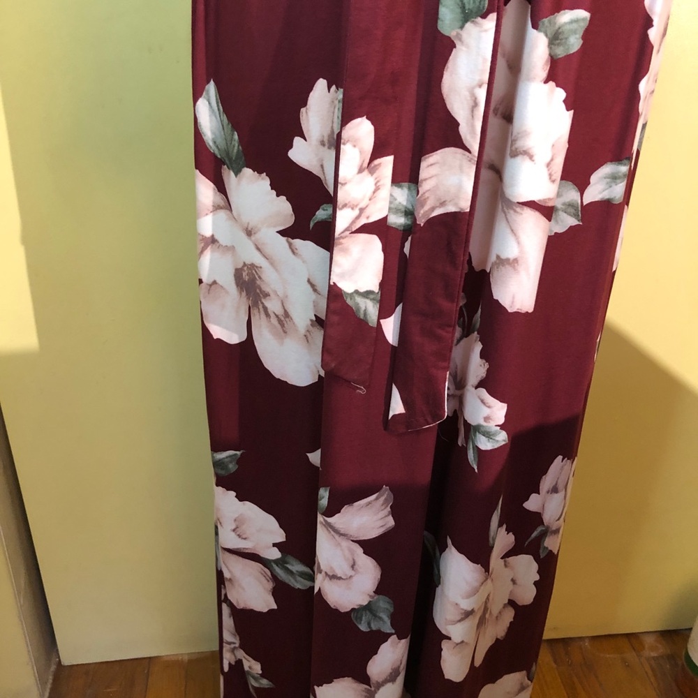 Zattcas Floral Wrap Dress- Burgundy and White - Picture 2 of 9